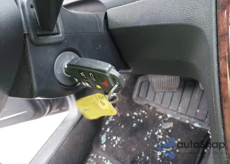 2006 Volvo V70 2.4 from USA, damaged, VIN YV1SW612562587149